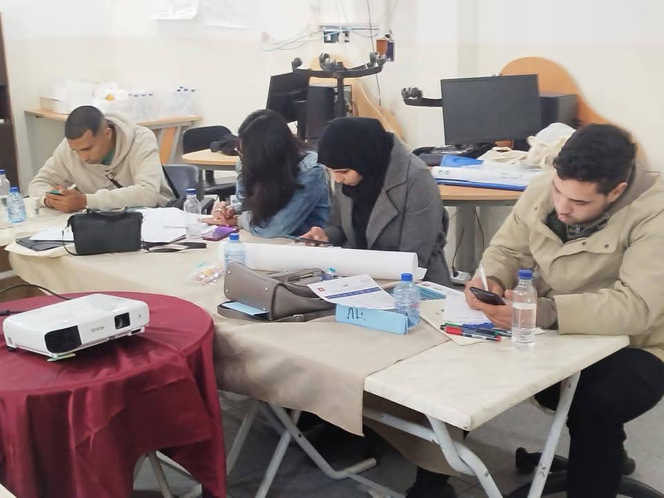 المخيم التكويني في دورته الثانية في يومه الثاني الاربعاء 3 ديسمبر بدار